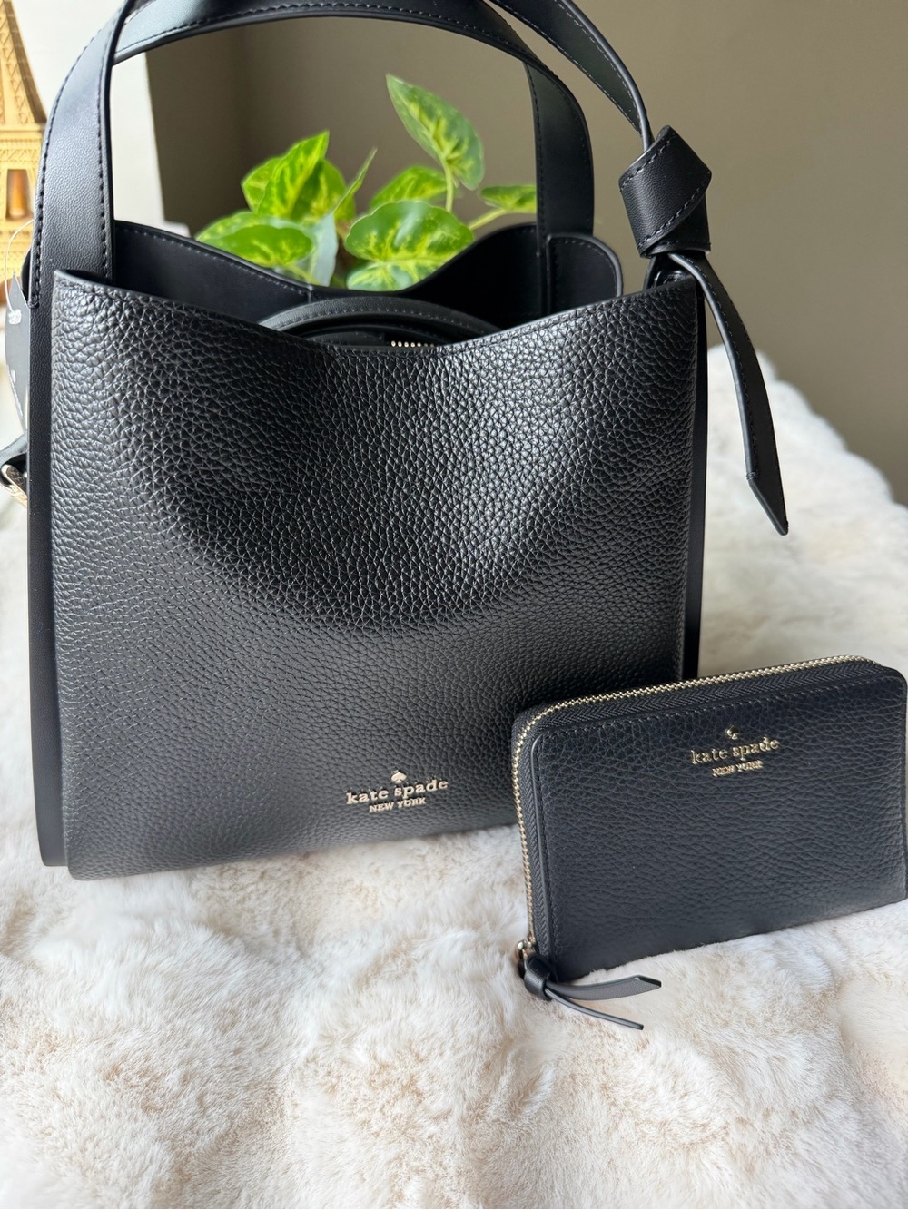 Kate Spade Knott Medium Crossbody Tote Bag Pebbled Leather & Purse set.NWT - Picture 4 of 9